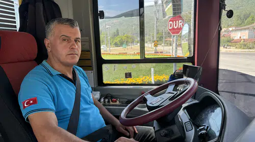 Tokat'ta şoförden hayat kurtaran manevra: Fenalaşan yolcuyu hastaneye yetiştirdi