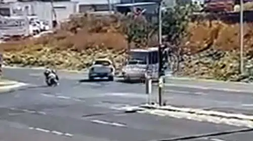 Çerkezköy'de dehşet anları: Minibüsün direğe çarptığı kazada 3 çocuk yaralandı