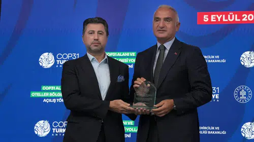 Belek turizminde altyapı hamlesi: Bakanlara teşekkür plaketi