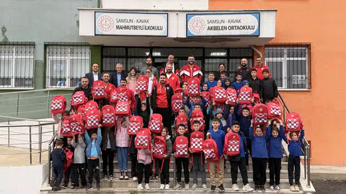 Kırsaldaki miniklerin Samsunspor heyecanı: Okul çantaları taraftar ruhuyla doldu
