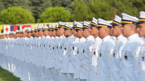 Mavi Vatan'ın yeni neferleri diplomalarını aldı: 456 astsubay göreve hazır