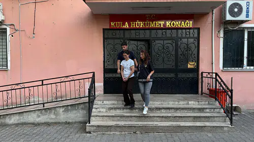 Kula'da zehir tacirlerine büyük darbe: 65 bin içimlik bonzai yakalandı
