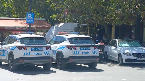 Çay bahçesindeki tuvalette skandal: Canlı yayın yapan gizli kamera düzeneği ortaya çıkarıldı