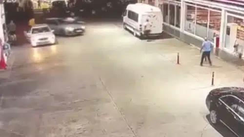 Edirne'de dehşet anları: Tartıştığı kişileri otomobiliyle ezip kaçtı