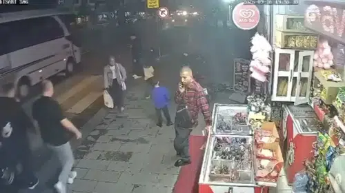Gaziosmanpaşa'da sokak ortasında şiddet: Eski komşular arasında taciz iddiası kavgası