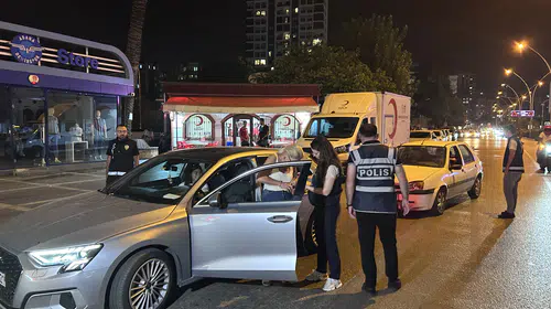 Adana'da dev operasyon: Binlerce polisle suçlulara geçit verilmedi