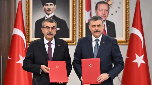 Okullarda güvenlik seferberliği: 7 bakanlık dev protokol için bir araya geldi