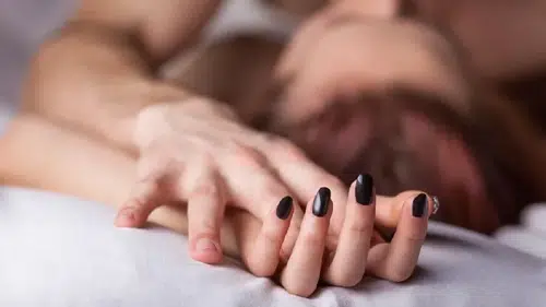 Seks yapmayan kadınların erken ölme riski gerçekten yüksek mi? Bilim ne diyor?