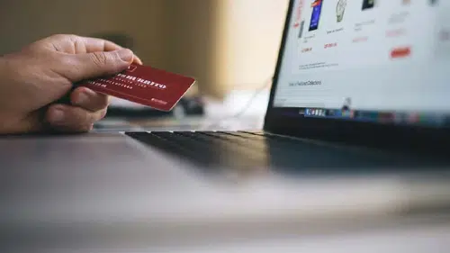 Girişimcilere şok uyarı: Müşteri kararını 1 saniyede veriyor