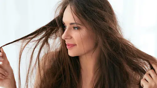 Soğuk havalarda saçlar neden bir anda bozuluyor? Uzmanlar uyardı: Bu 10 hata saçı mahvediyor!