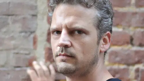 Ünlü yönetmen Seren Yüce evinde silahlı saldırıya uğradı