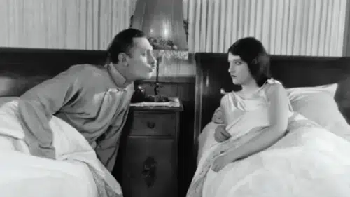 Avrupa sinemasında ilginç detay: Evli çiftler neden ayrı yatakta uyuyor?