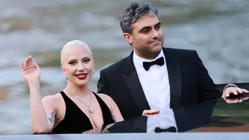 Lady Gaga evleniyor: Ünlü yıldız düğün müjdesini canlı yayında verdi