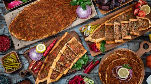 Türkiye’de en çok sipariş edilen yemekler belli oldu: Lahmacun zirveyi kaybetti