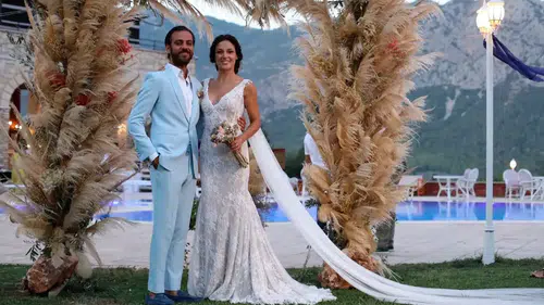Ünlü çiftten üzen haber: Cansu Tosun ve Erkan Kolçak Köstendil evliliği Gemlik'te son buldu