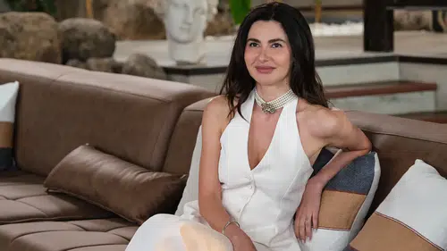 Nesrin Cavadzade’den botoks eleştirilerine yanıt: “Belki çocuk bekliyorum”