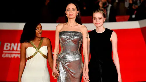 Brad Pitt ile olan anılarını geride bırakıyor: Ünlü oyuncu Angelina Jolie ABD’yi terk ediyor