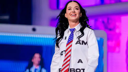 Pop yıldızı Katy Perry Beyaz Saray'ı hedef aldı: Müziğim şiddete alet edilemez