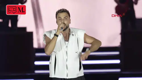 Sefo, Konya Kültür Yolu Festivali'nde hayranlarına unutulmaz bir gece yaşattı