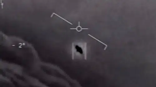 Pentagon'dan yeni UFO belgeleri: Nükleer silah tesisi üzerindeki gizemli cisim raporda