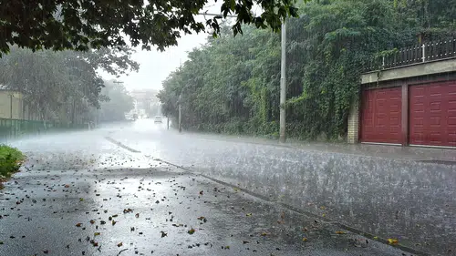 Meteoroloji'den hava durumu uyarısı: Sağanak yağış ve fırtına geliyor