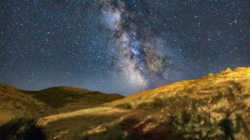 Perseid meteor yağmuru bu gece zirveye ulaşıyor: Türkiye'den nasıl izlenecek?