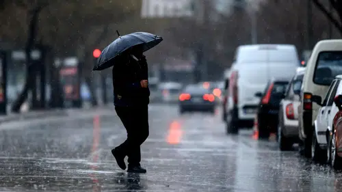 Meteoroloji uyardı: Sıcak hava sürüyor, birçok bölgede sağanak ve fırtına bekleniyor