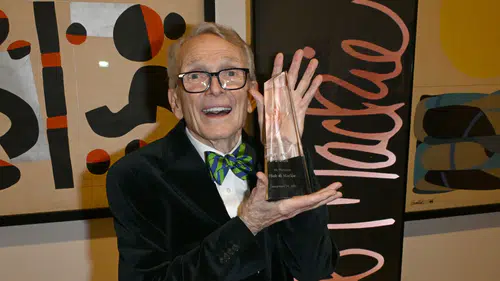 Bob Mackie hayatını kaybetti: Cher ve Elton John'un ikonik kostümlerinin ardındaki isimdi