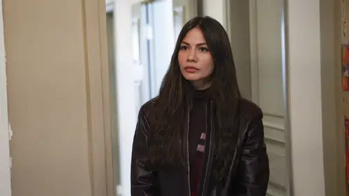 Eşref Rüya’da büyük sürpriz: Nisan’ın gerçek kimliği ortaya çıkıyor