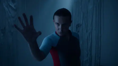 Stranger Things finali Netflix’i kilitledi: 10 yıllık efsane duygusal bir veda ile sona erdi