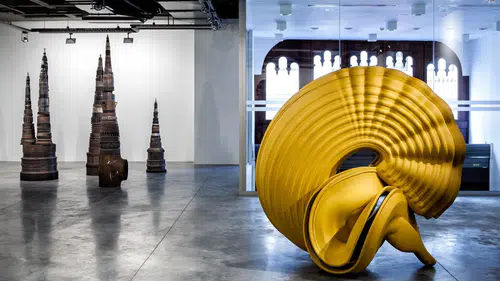 Tony Cragg İstanbul’da: Heykelin ‘Güzel Olan Hâli’ Dirimart’ta