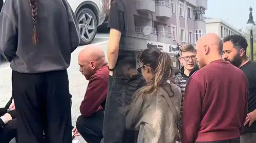 Trafik kazasında örnek davranış: Furkan Kızılay yaralı sürücünün yardımına koştu