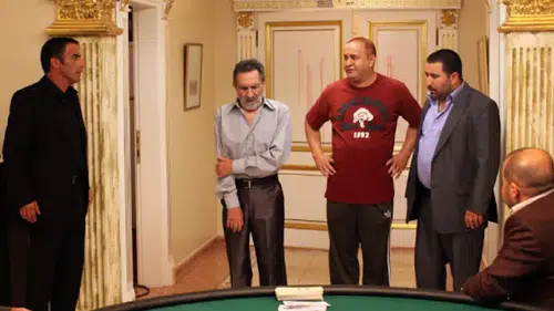 Şafak Sezer’den yıllar sonra gelen Kolpaçino itirafı: Jandarma kumarhane sahnesini bastı