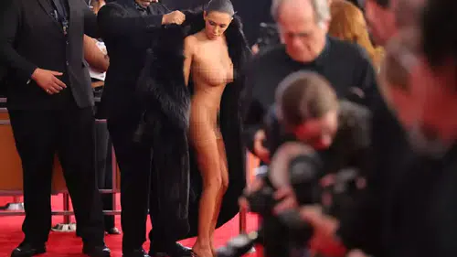 Cesur kıyafetler, dava süreci, psikolojik çöküş: Kanye West’in eşi Bianca Censori ilk kez konuştu