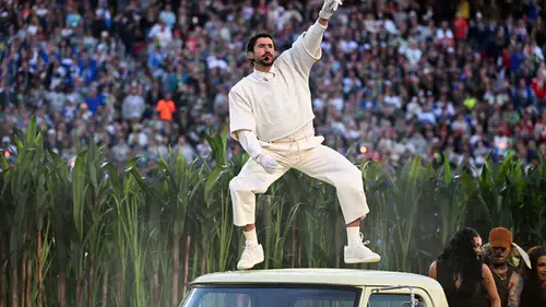 Bad Bunny: SoundCloud'dan küresel stüdyolara uzanan yükseliş