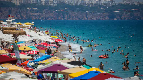 Antalya, 233 mavi bayrakla dünya lideri