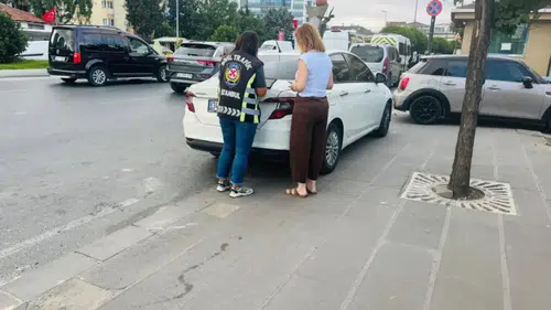 Esenyurt'ta trafikte tartıştığı sürücüyü ani frenle durdurdu: 12 bin TL ceza