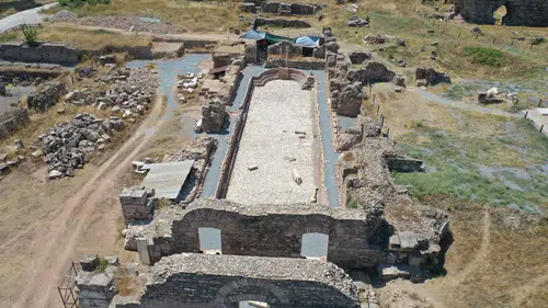 Tralleis Antik Kenti’ndeki 2 bin yıllık havuz tarihsel işlevine kavuştu