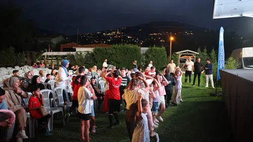 Sakarya'nın mahallelerinde çocukların yüzünü güldüren dev turne sona erdi