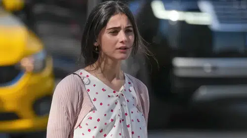 Helin Kandemir ve Dorukhan Toköz cephesinde sürpriz ayrılık: Sosyal medyada izleri sildiler