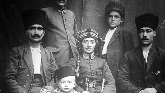Yerli ve yabancı arşivlerde Milli Mücadele'nin kadın kahramanı: Üsteğmen Kara Fatma