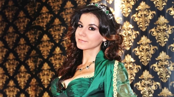 Eski Türkiye Güzeli Cumhurbaşkanına hakaretten gözaltına alındı