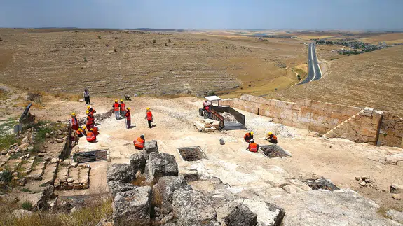 Zerzevan Kalesi’ndeki Mithras Tapınağı’nın 1700 yıl önce mühürlendiği ortaya çıktı