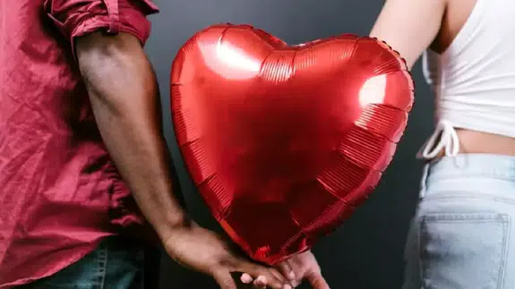 Sevgililer Günü alarmı: “Ne alsam?” diyenlere aşk garantili hediye rehberi