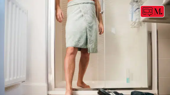 Duş sonrası havlu krizi: Erkeklerin alışkanlığı gündem oldu