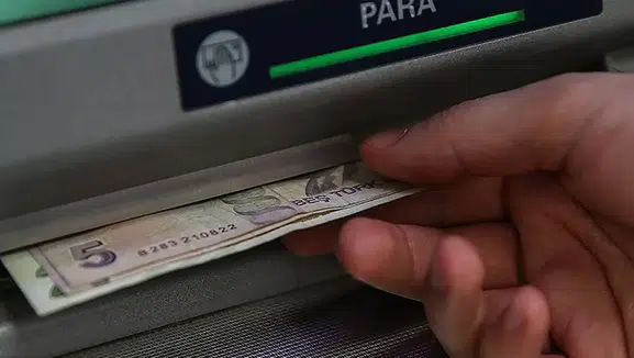 ATM’lerde yeni dönem: Para çekme limitleri 30 bin TL’ye çıkıyor