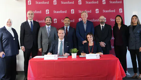 Türk Telekom'dan dev iş birliği: Stanford ile liderlikte yeni dönem
