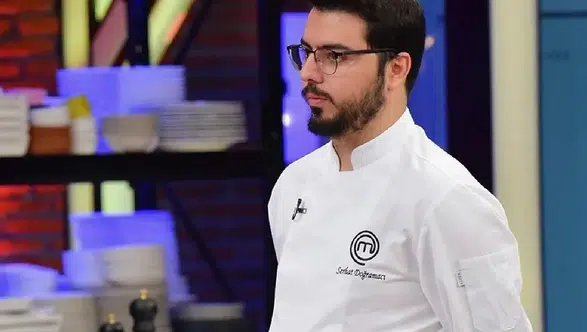 MasterChef şampiyonu Serhat Doğramacı'nın yeni açtığı hamburgerci kurşunlandı: “Haraç” iddiası gündemde