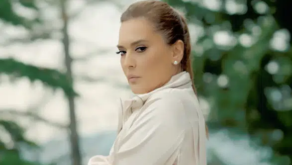 Spotify 2025 listesinde Demet Akalın krizi: Hakkımı teslim edin