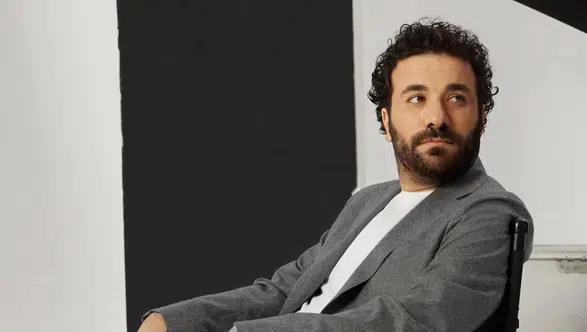 Komedyen Hasan Can Kaya nişanlanıyor